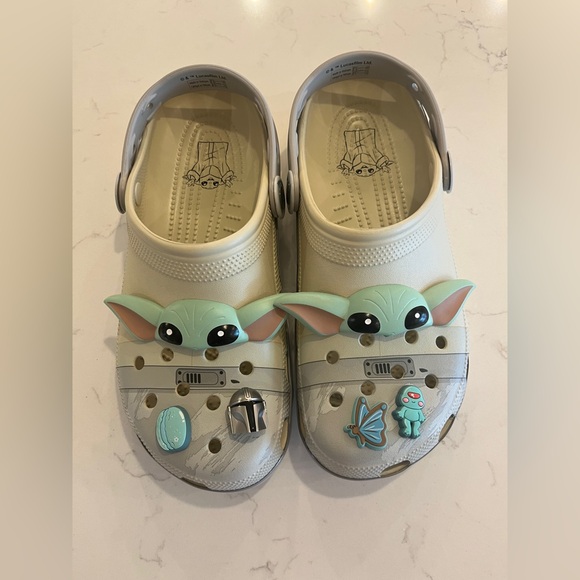 Star Wars Grogu Crocs UNISEX. M10 W12. New! - Picture 1 of 5